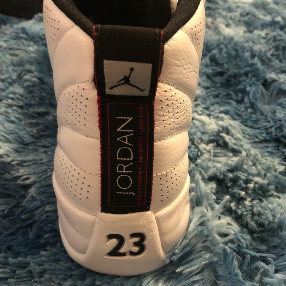 Jordan’s Retro 12 Rising Sun. - Picture 5 of 6